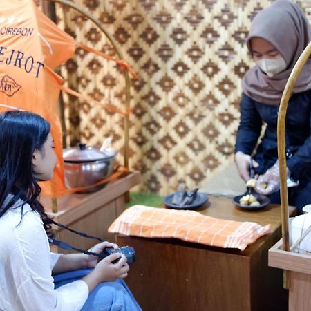 Metland Hotel Cirebon Eksteriør billede