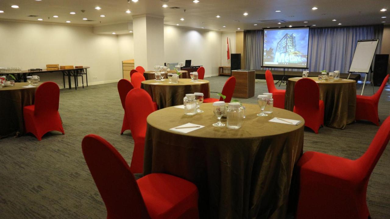 Metland Hotel Cirebon Eksteriør billede