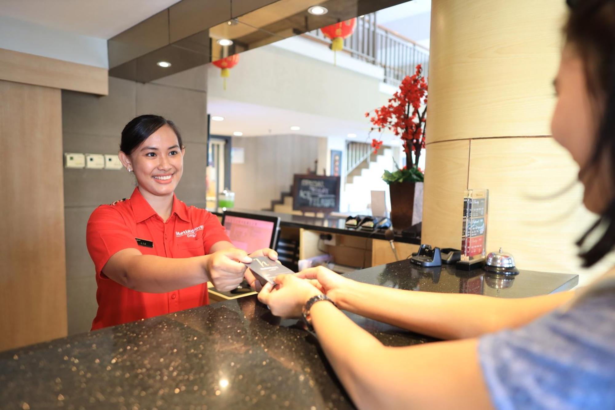 Metland Hotel Cirebon Eksteriør billede