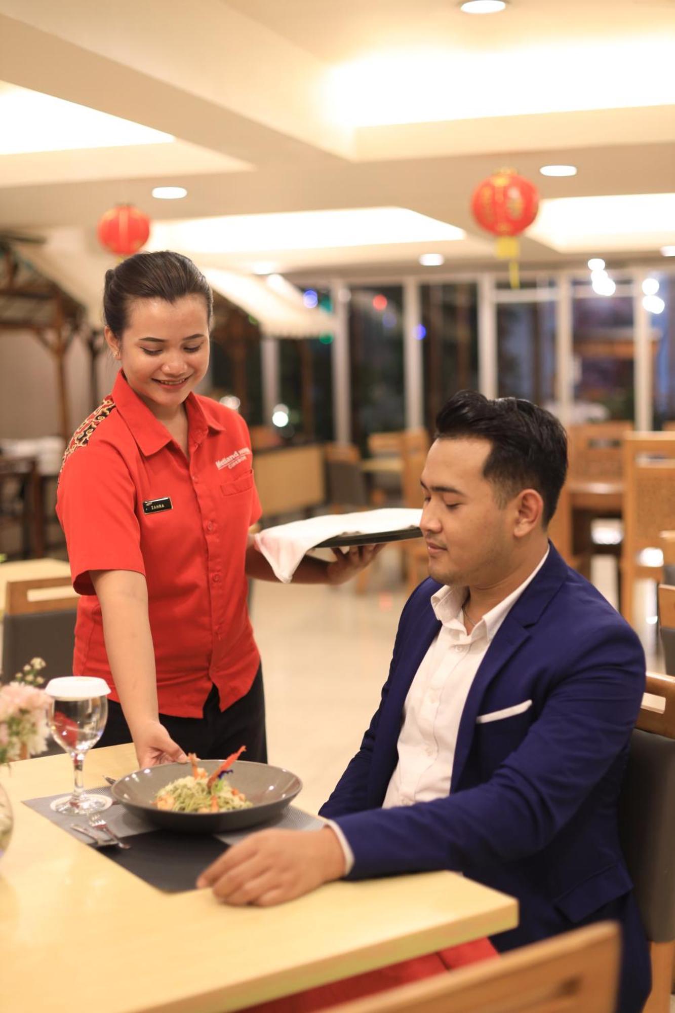 Metland Hotel Cirebon Eksteriør billede