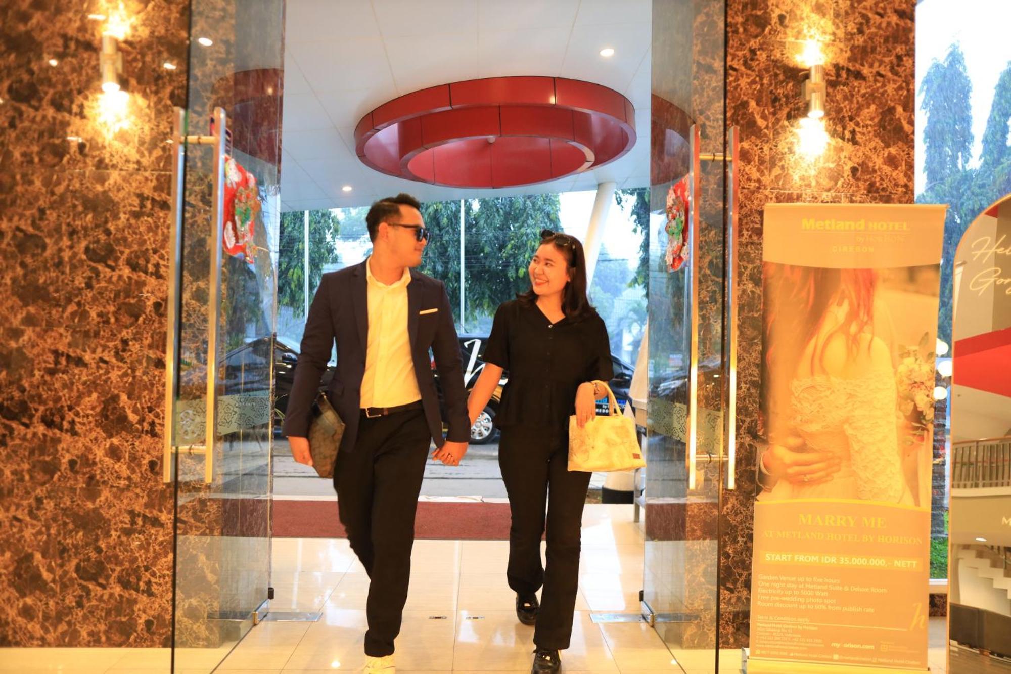 Metland Hotel Cirebon Eksteriør billede